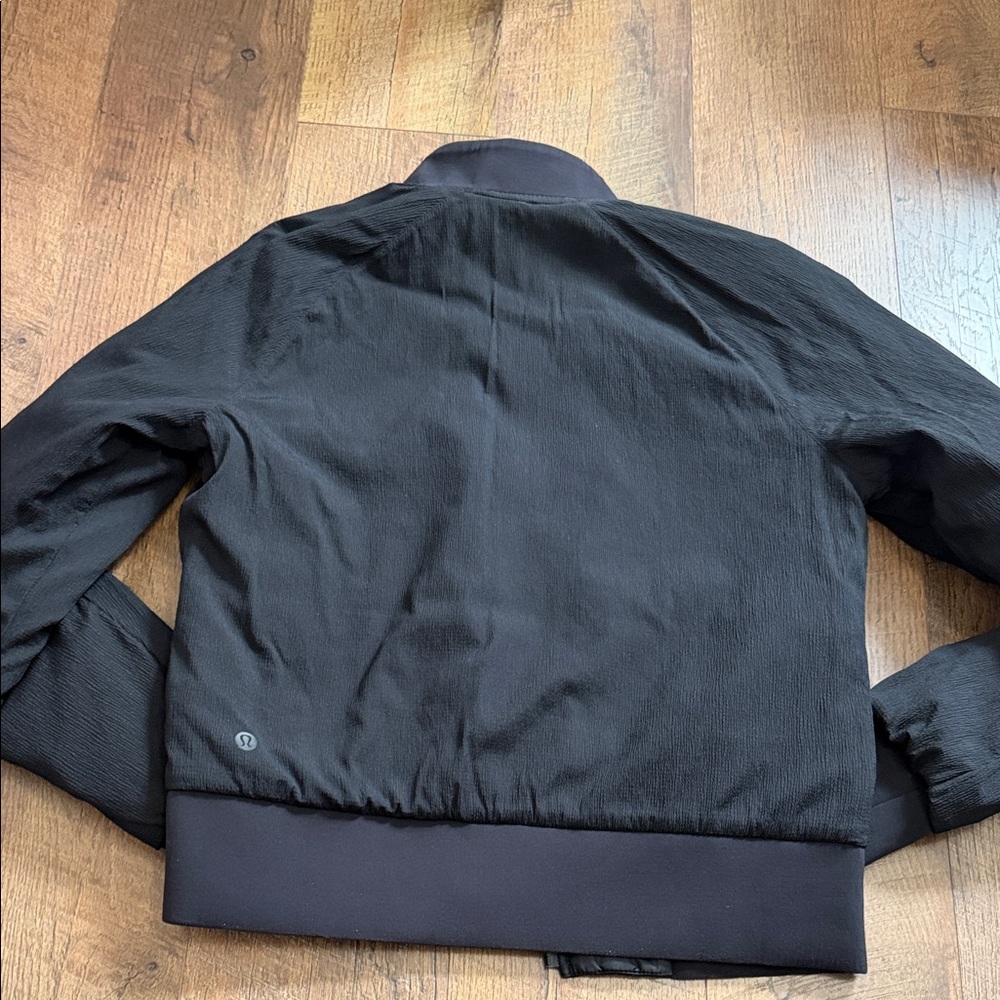 lululemon athletica Black Puffer Jacket - Picture 15 of 16